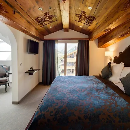 Schlosshotel Hotel 4*