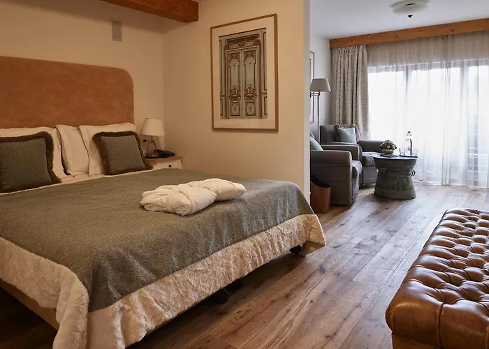 Schlosshotel Szálloda 4*