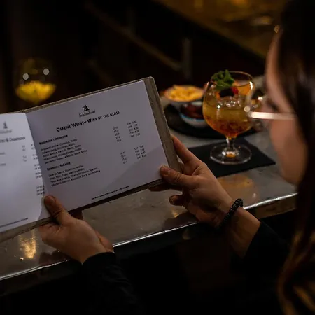 Schlosshotel 4* צרמט