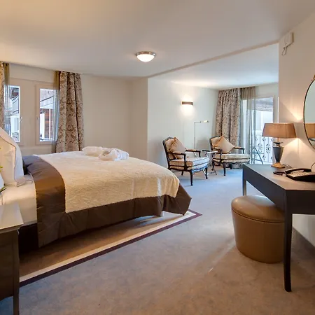 Schlosshotel 4* צרמט