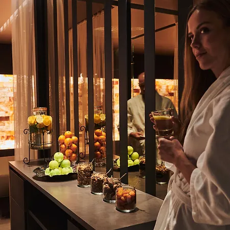 מלון Schlosshotel צרמט