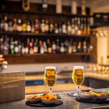 Schlosshotel מלון צרמט