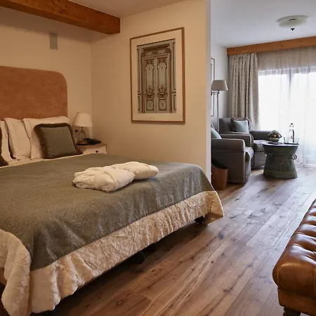 Schlosshotel מלון 4*