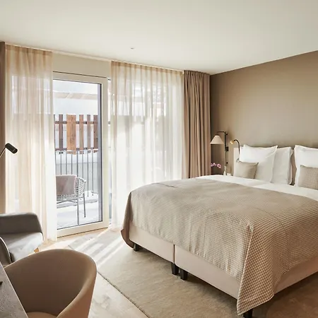 Schlosshotel 4*