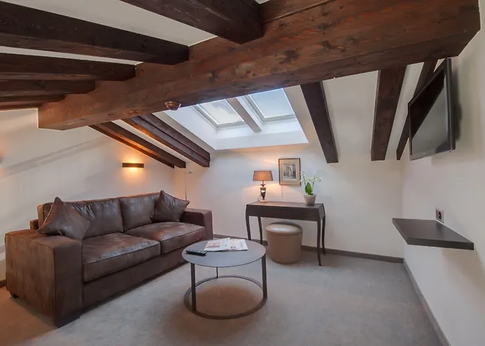 Schlosshotel Hotel 4*